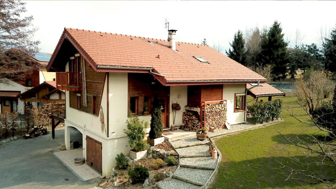 Chambre D'Hotes "Les Crets" Mercury-Gémilly Exterior foto