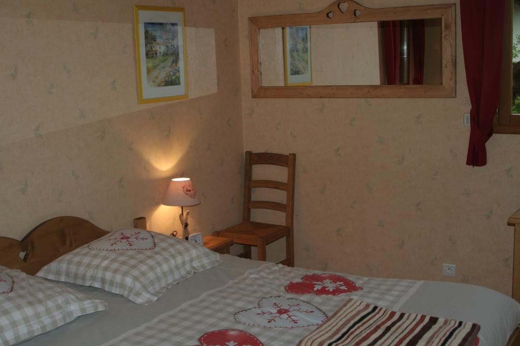 Chambre D'Hotes "Les Crets" Mercury-Gémilly Exterior foto